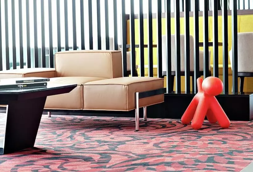 ホテル Hampton By Hilton Toulouse Airport