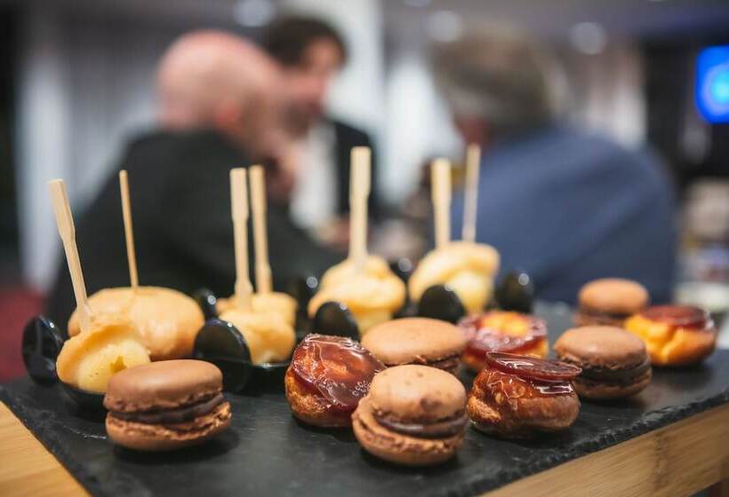 هتل Hampton By Hilton Toulouse Airport