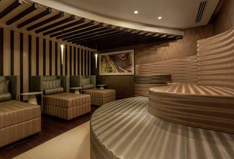 ホテル Hilton Aberdeen Teca