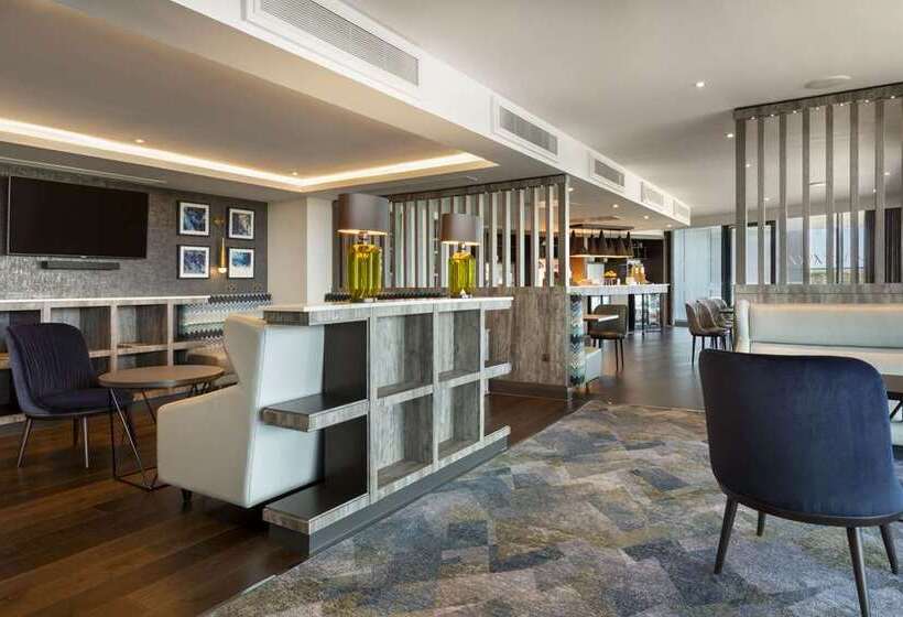 ホテル Hilton Aberdeen Teca