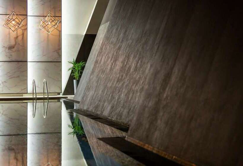 ホテル Hilton Aberdeen Teca