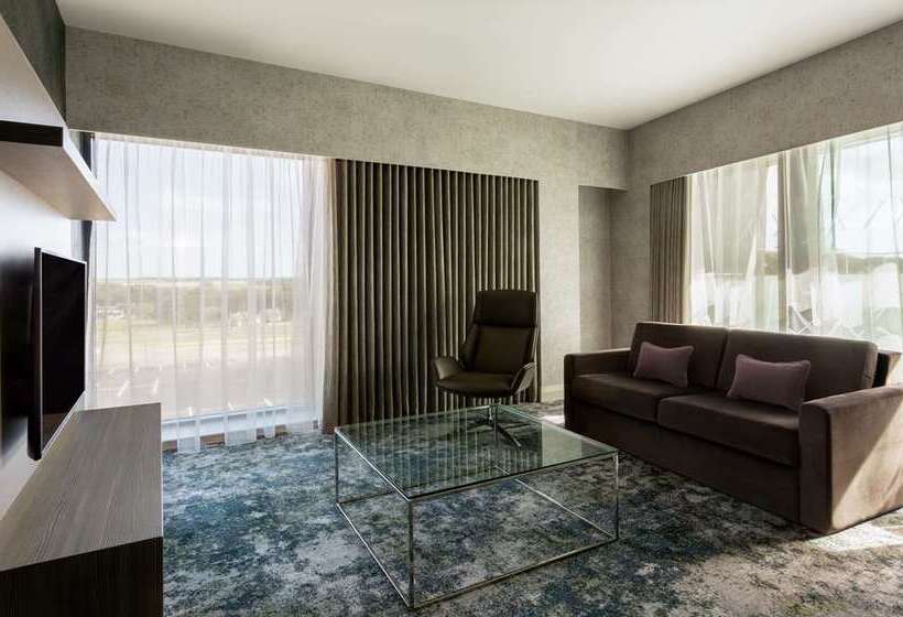 ホテル Hilton Aberdeen Teca