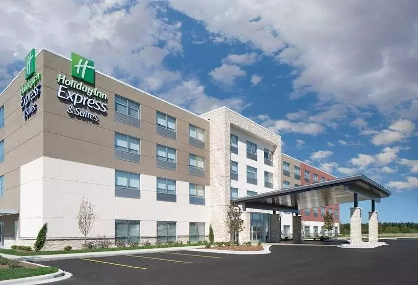 ホテル Holiday Inn Express & Suites   Elkhorn   Lake Geneva Area, An Ihg