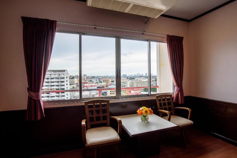 בית מלון כפרי Marine Yensabai  Pattaya