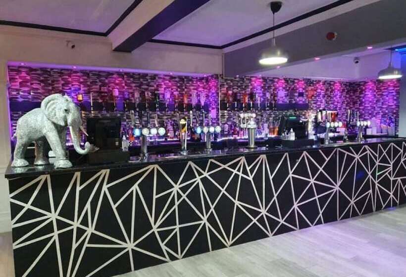 Отель South Beach Kings Promenade