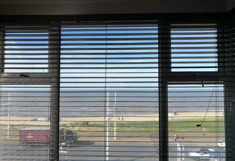 Hotelli South Beach Kings Promenade