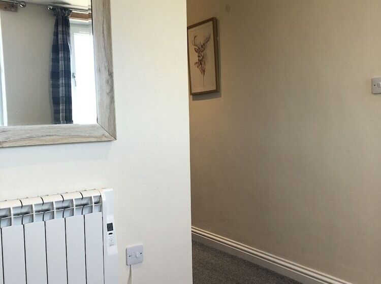 בית מלון כפרי The Millcroft