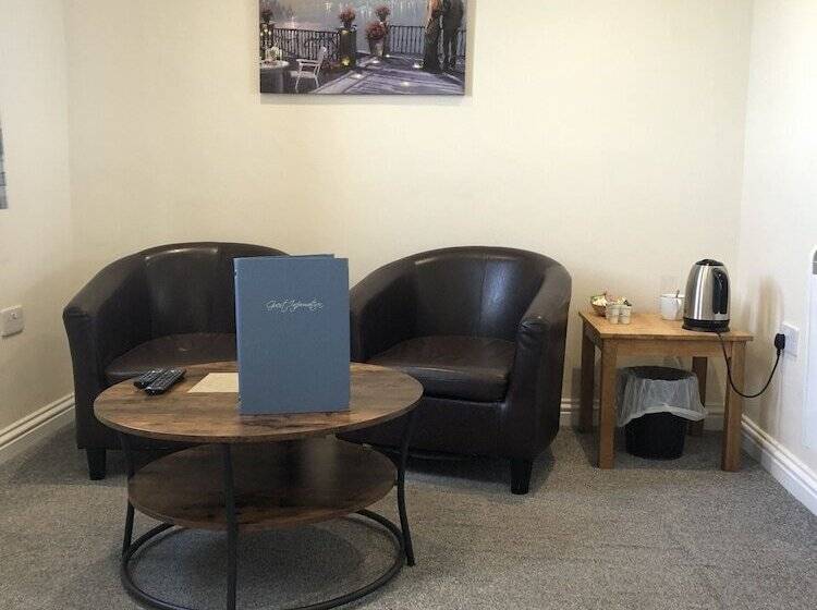 בית מלון כפרי The Millcroft