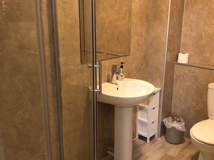 בית מלון כפרי The Millcroft