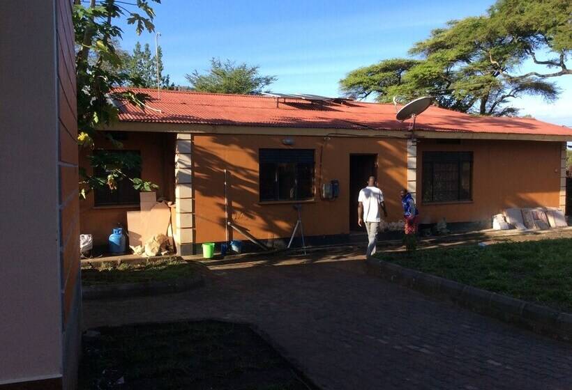 هتل Tita Tourist Resort