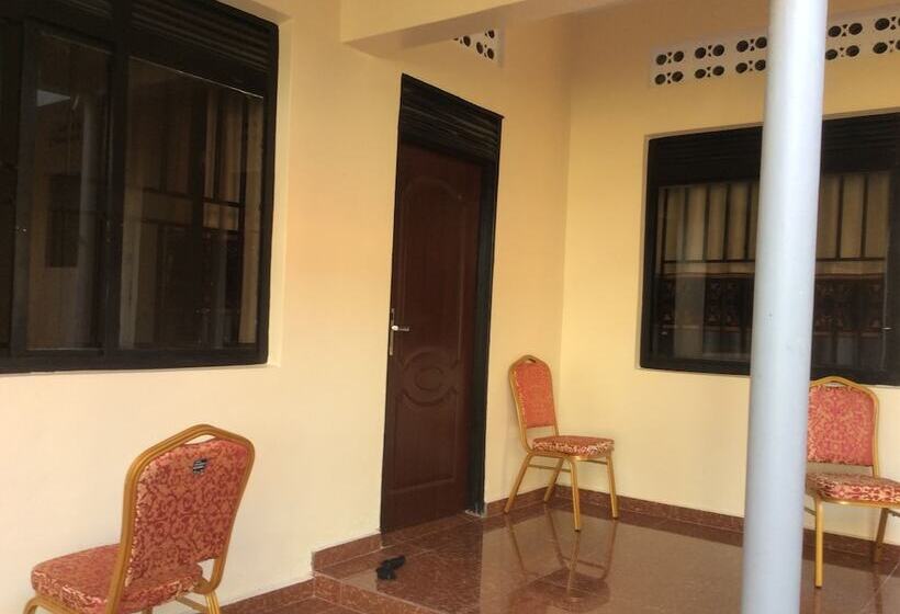 هتل Tita Tourist Resort