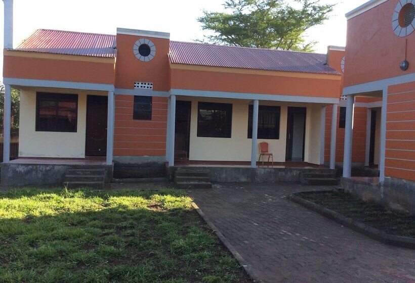 هتل Tita Tourist Resort