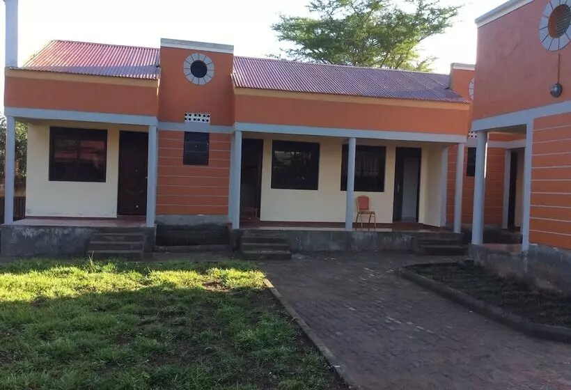 هتل Tita Tourist Resort