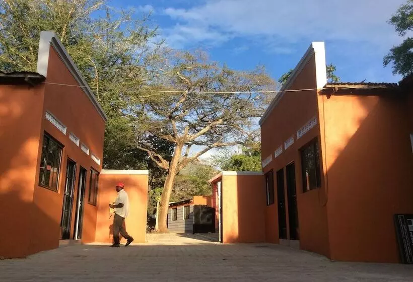 هتل Tita Tourist Resort