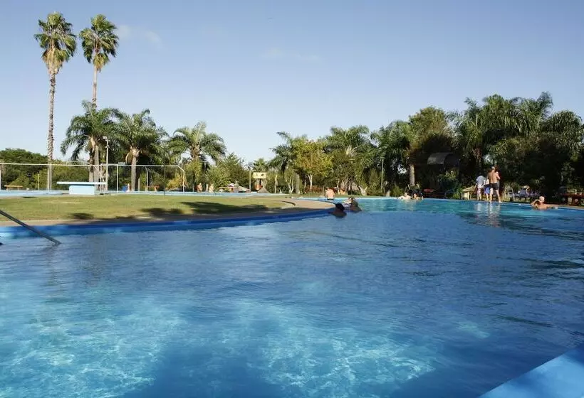 ホテル Village Termas Del Dayman