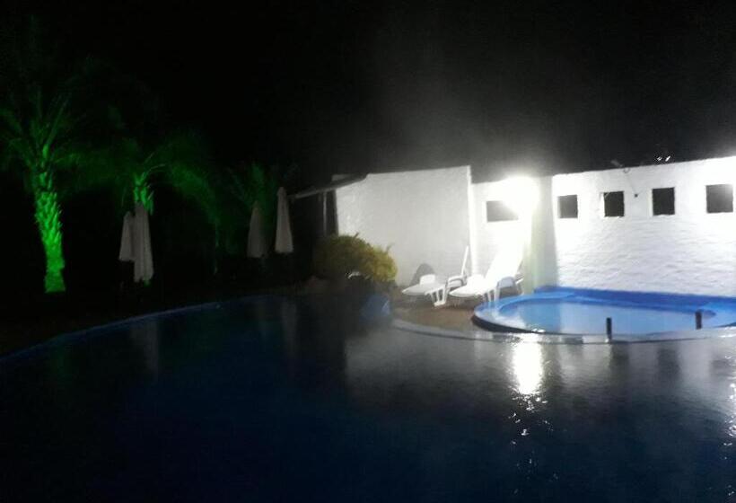 Отель Village Termas Del Dayman