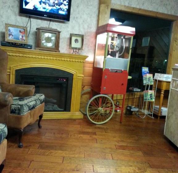 Mountain Breeze Motel