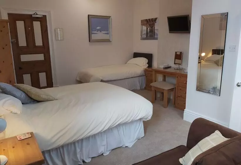 Majatalo Boulmer Guest House