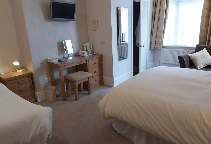 Majatalo Boulmer Guest House