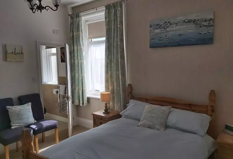 Majatalo Boulmer Guest House