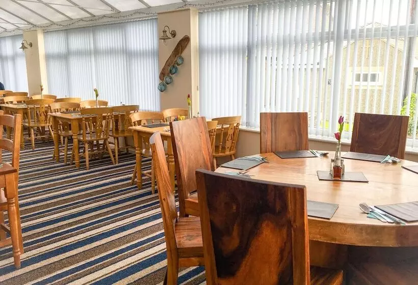 Majatalo The Beach Motel