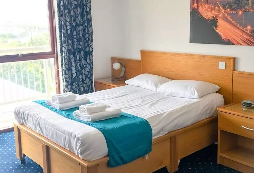 Majatalo The Beach Motel