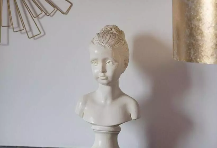 پانسیون Villa Trianon Versailles