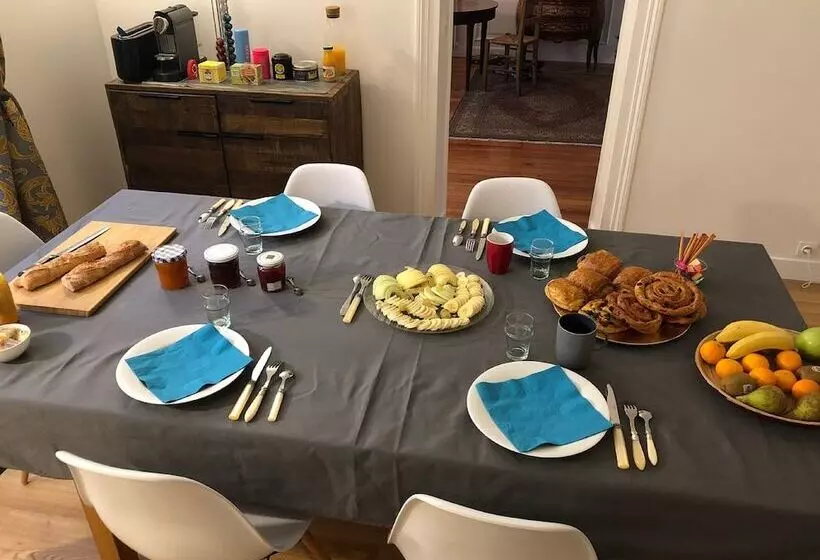 پانسیون Villa Trianon Versailles