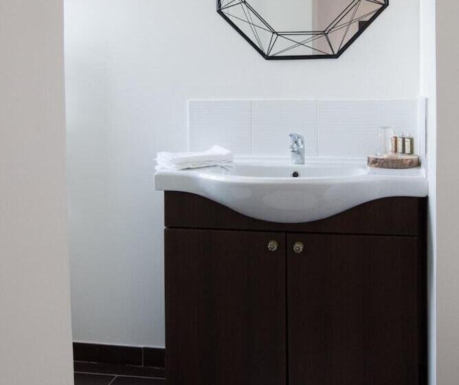 بنسيون Villa Trianon Versailles