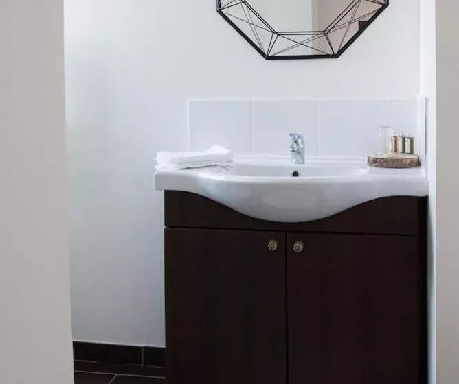 پانسیون Villa Trianon Versailles