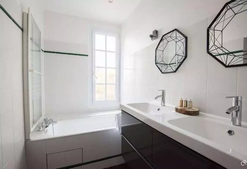 پانسیون Villa Trianon Versailles