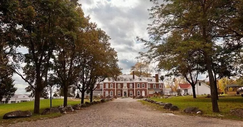 リゾートホテル Eastover Estate & Eco Village