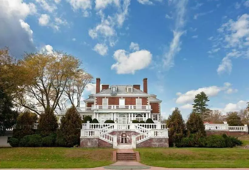 リゾートホテル Eastover Estate & Eco Village