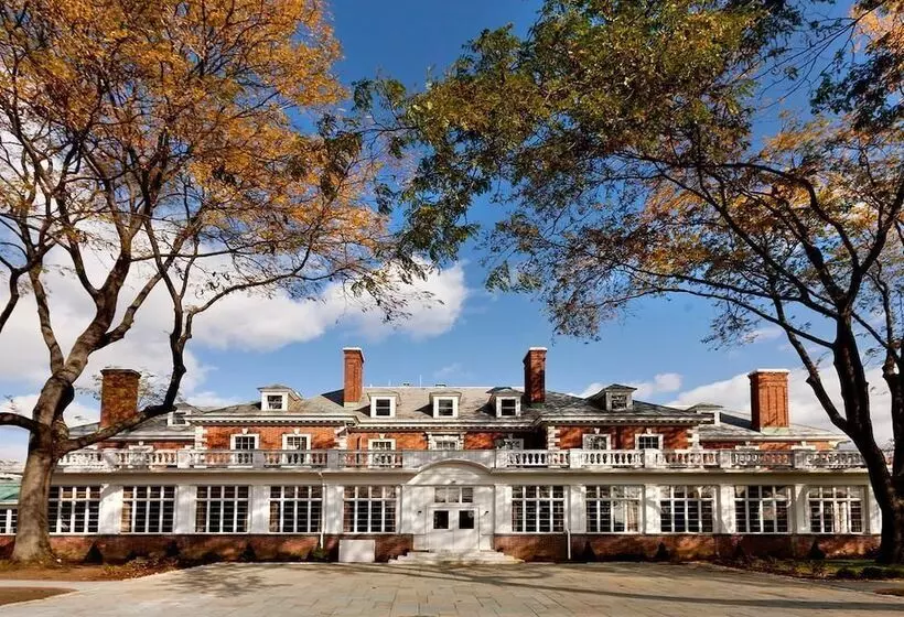 リゾートホテル Eastover Estate & Eco Village