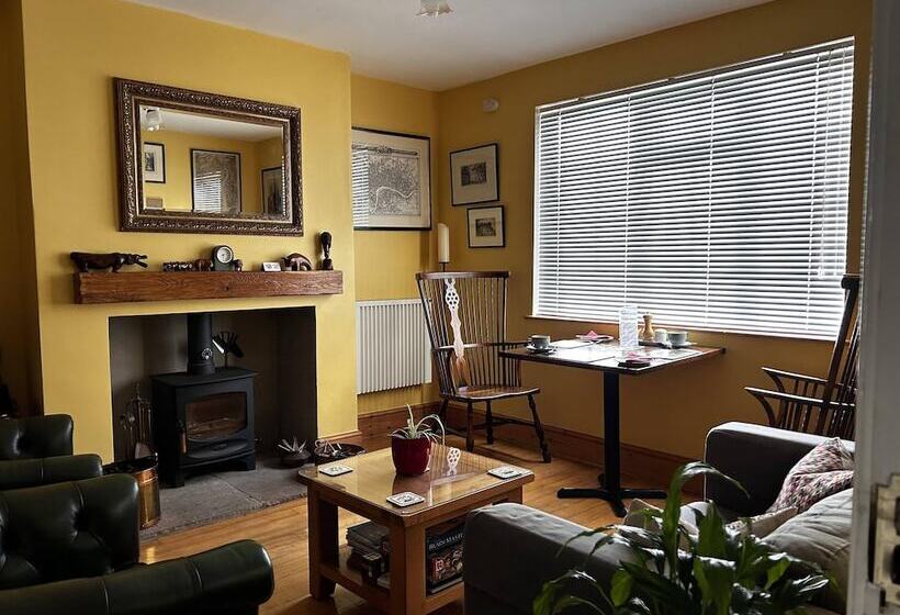 The Old Posthouse B&b