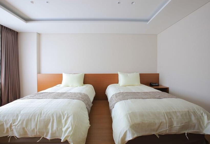 Hotel Mona Yongpyong