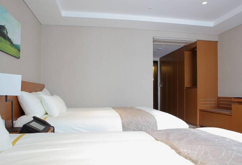 Hotel Mona Yongpyong