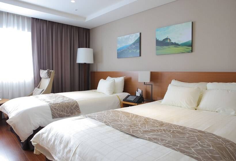 Hotel Mona Yongpyong