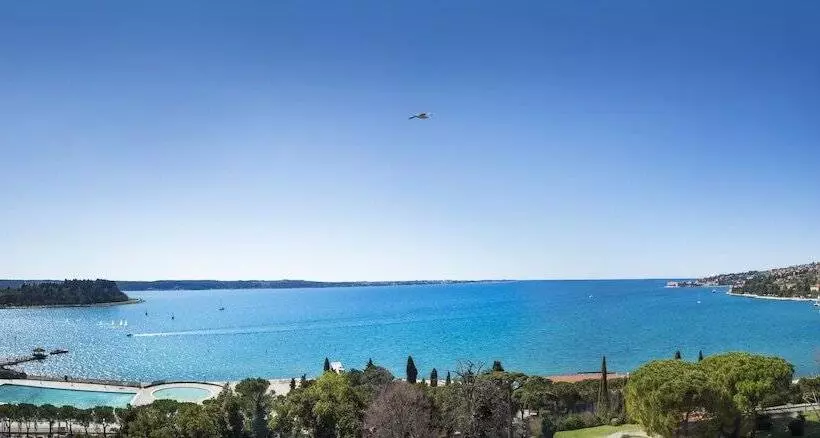 Remisens Casa Rosa Hotel Metropol Annexe