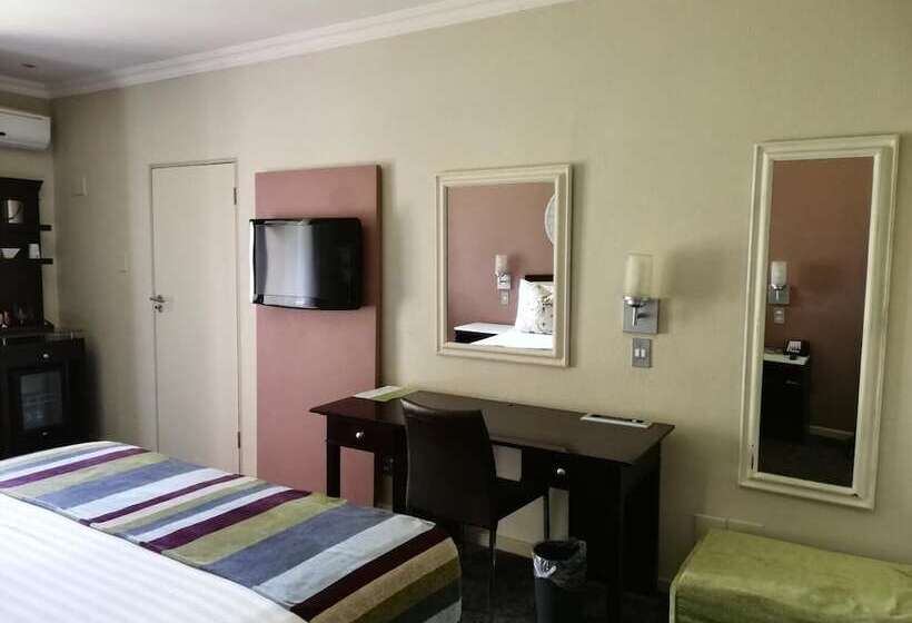 בית מלון כפרי Sabi River Sun Resort