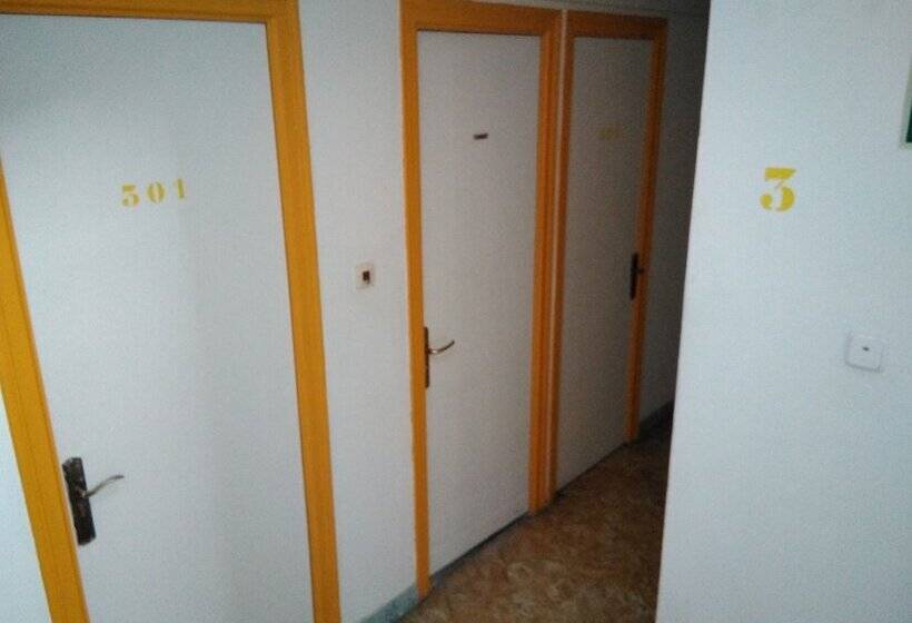 Albergue Pension Rossell