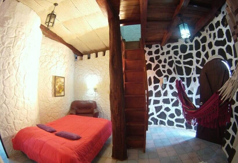 פונדק El Castillo Galapagos