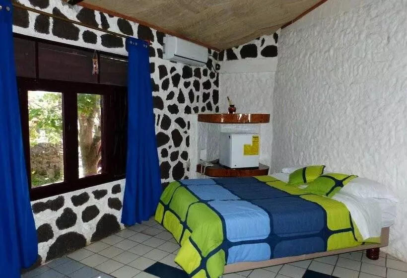 簡易ホテル El Castillo Galapagos