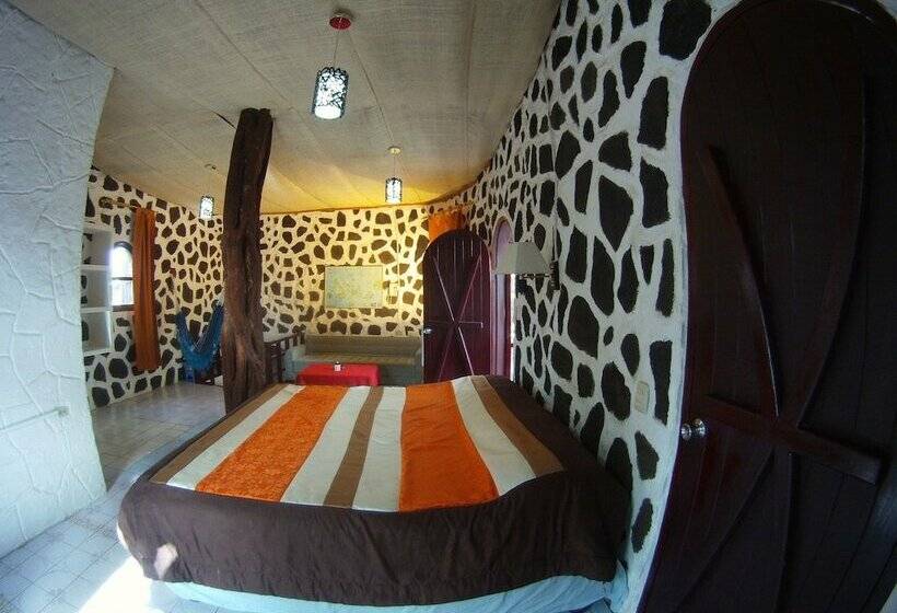 פונדק El Castillo Galapagos