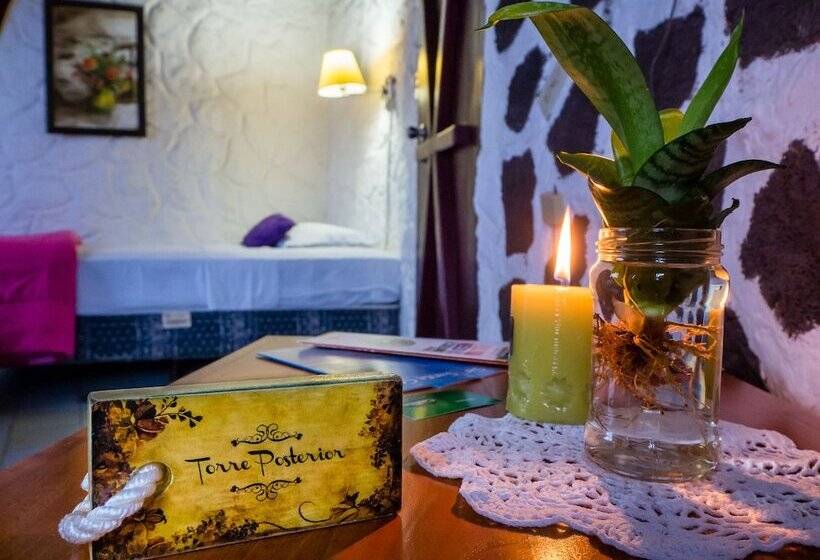 פונדק El Castillo Galapagos