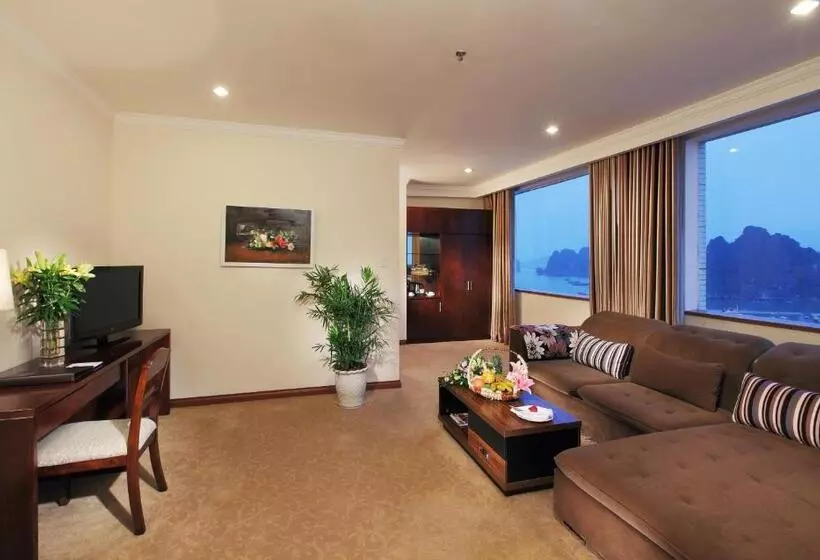 Hotel Ha Long Dc