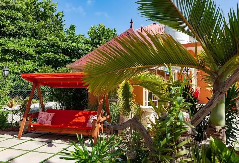 پانسیون Oceane Self Catering