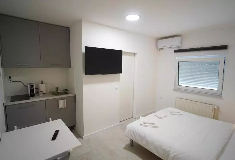 ペンション Apartments Choice