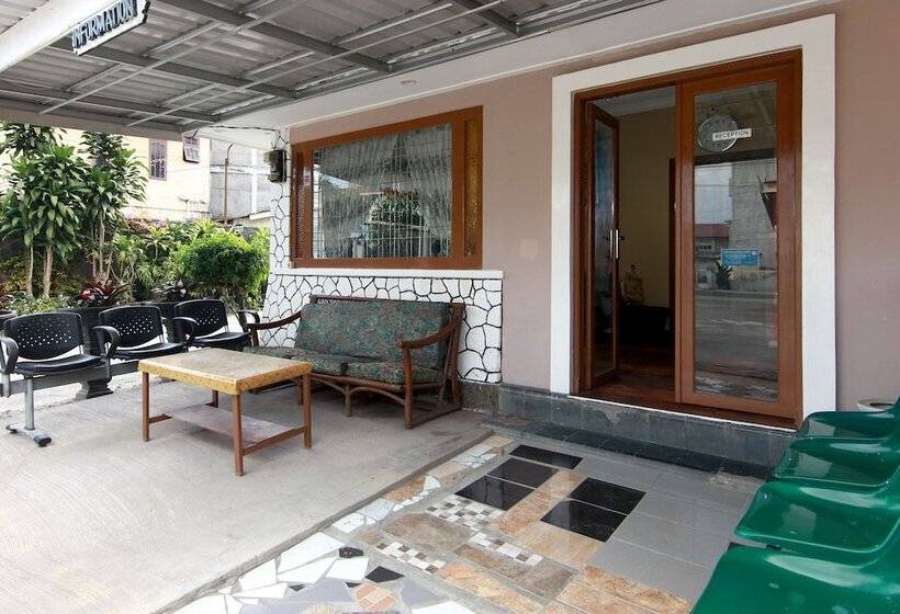 فندق صغير Dieng By Oyo Rooms