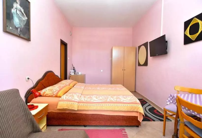 Apartment Ana 1068
